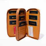 12 Passport Holder perspectiva